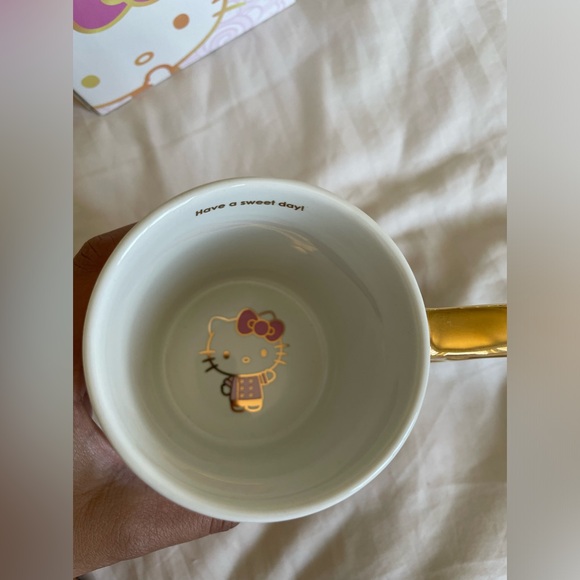 Sanrio Hello Kitty mug - Picture 5 of 6